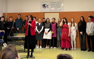 Božićna priredba učenika Gimnazije Gospić