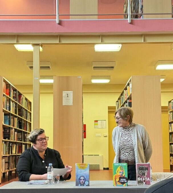 Učenici 2. a razreda na književnom susretu s Jasminkom Tihi- Stepanić